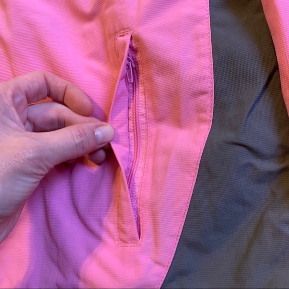 New Balance Pink / Grey Nylon Jacket size M - Picture 4 of 5